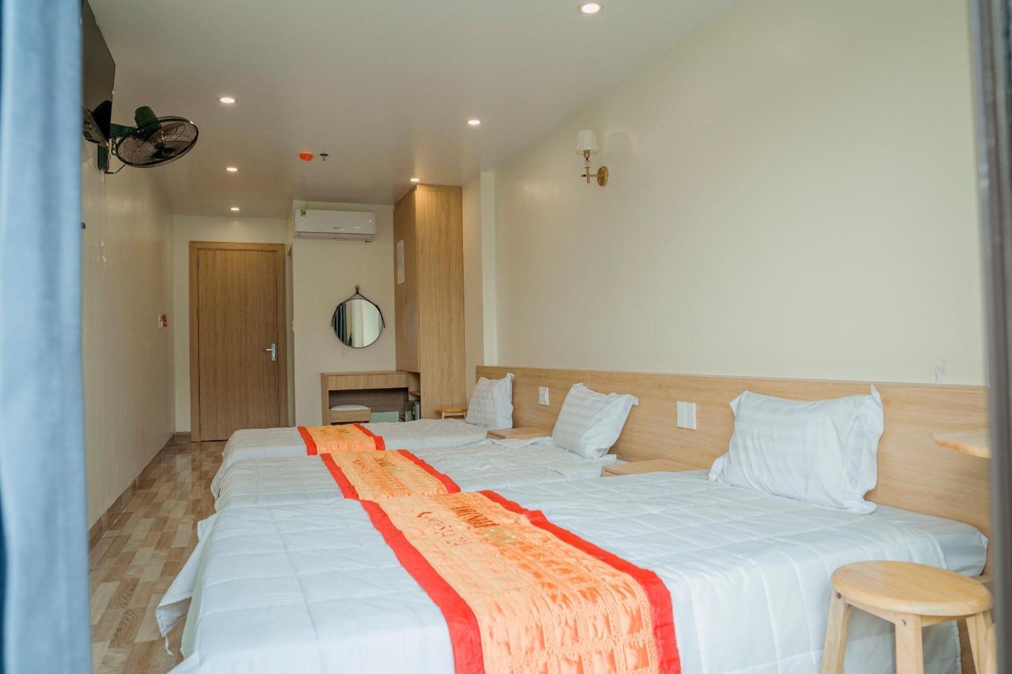 Anh Nhu Hotel Chan Chau Exterior photo